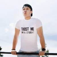 T-Shirt für Studenten &quot;Trust me, I´m a student&quot;