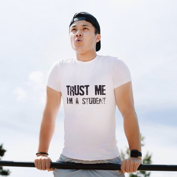 T-Shirt für Studenten &quot;Trust me, I´m a student&quot;