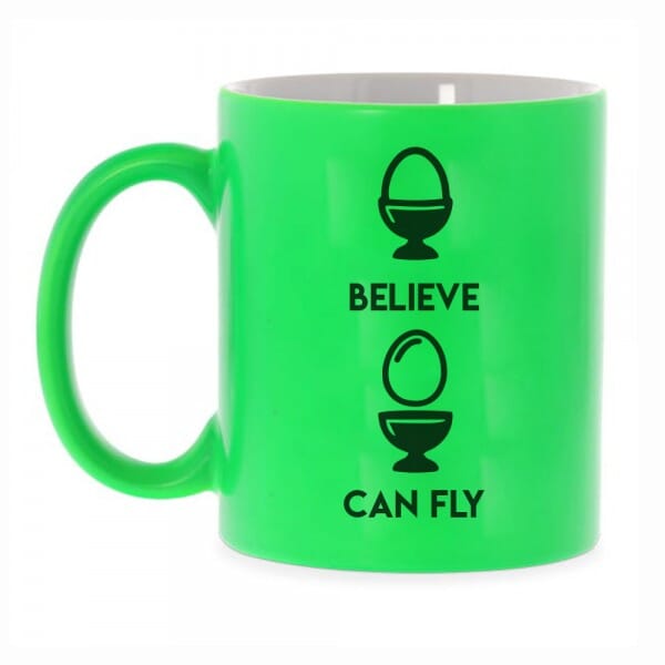 Neon Tasse mit Ostermotiv